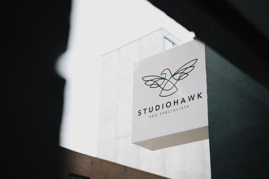 StudioHawk-Web Size-241106-0092 (4)